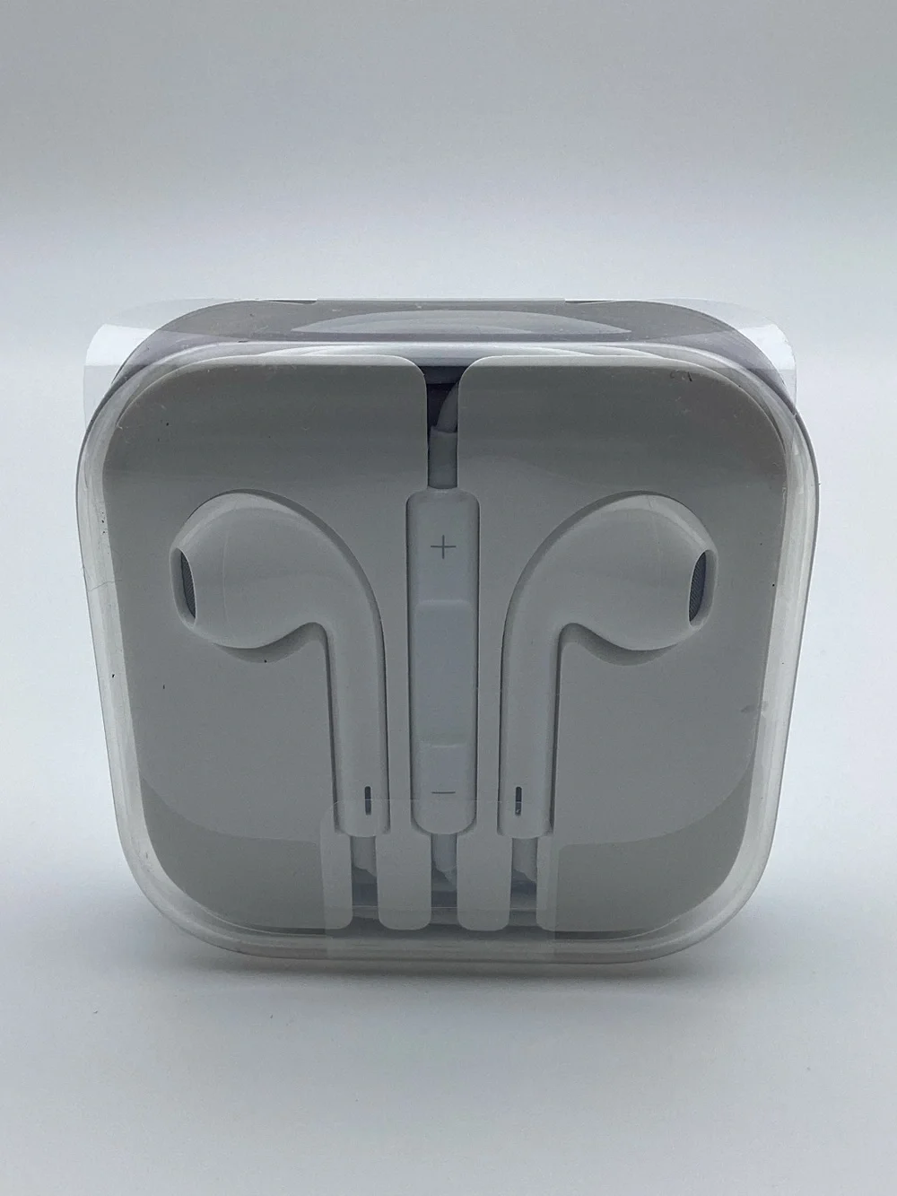 Apple White Wired Earbuds with 3.5mm Plug Android/IOS